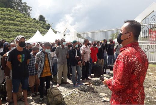 Demi PMI, KJRI Kuching Tuntut Majikan Malaysia Bayar Gaji - GenPI.co KALBAR