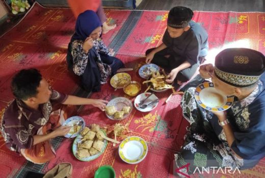 Belum Lebaran Jika Belum Ada Patlau dan Ketupat - GenPI.co KALBAR