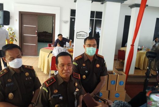 Sembilan DPO Kasus Tipikor Diburu Kejati Kalbar - GenPI.co KALBAR