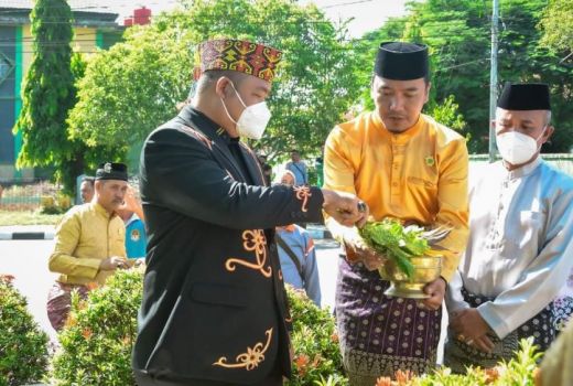 Sambut MTQ, Ketapang Bangun Tugu Pohon Kedondong - GenPI.co KALBAR