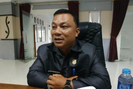 Raperda Perkebunan dan Masyarakat Adat Segera Dibahas DPRD - GenPI.co KALBAR