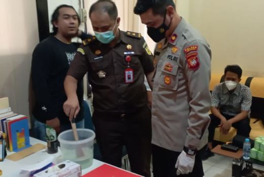 3,022 Gram Sabu Dimusnahkan, Berstatus Sitaan dari Kejari Sekadau - GenPI.co KALBAR