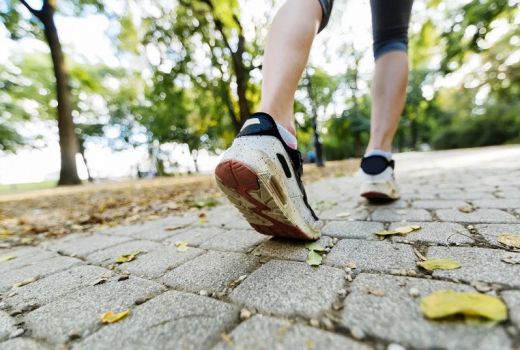 Turunkan Berat Badan dengan Berjalan 10 Ribu Langkah, Kata Ahli - GenPI.co KALBAR