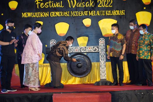 Festival Waisak 2022, Edi: Perbedaan Memperkaya Keberagaman - GenPI.co KALBAR