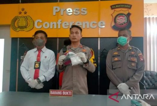 Simpan Sabu dalam Jok Motor, Satu Pengedar Ditangkap - GenPI.co KALBAR