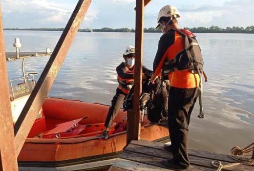 Tugboat Bintang Intan Laut 7 Tenggelam di Perairan, 6 Kru Selamat - GenPI.co KALBAR