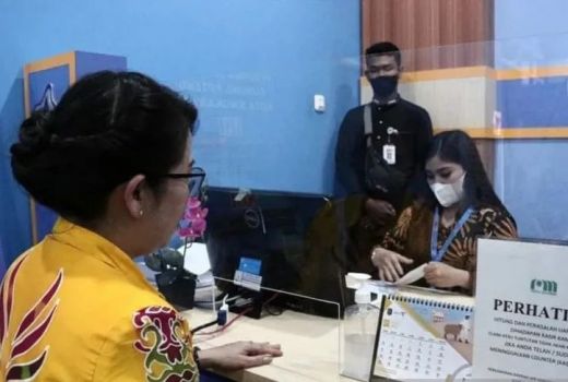 Terobosan Baru, Pembayaran Restribusi Sampah-Air Minum Jadi Satu - GenPI.co KALBAR