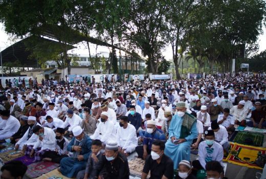 Salat Iduladha Digelar di Depan Kantor Walkot, Datang Lebih Awal - GenPI.co KALBAR