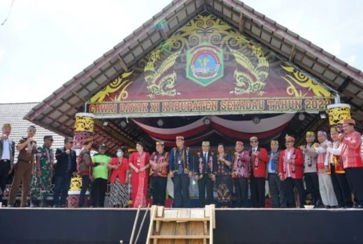 Masyarakat Dayak Diajak Komitmen Lestarikan Budaya - GenPI.co KALBAR