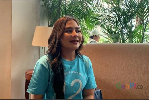 Prilly Latuconsina Kaget Foto Pakai Bandana Viral di Medsos - GenPI.co KALBAR