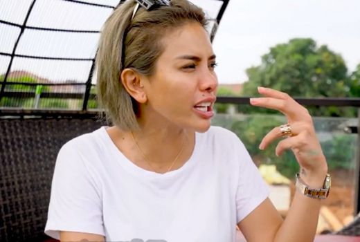 Sebelum Ditangkap Polisi, Nikita Mirzani Sempat Diikuti Perempuan - GenPI.co KALBAR