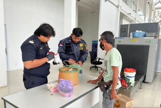Bea Cukai di PLBN Badau Belum Bisa Layani Pembuatan KILB - GenPI.co KALBAR