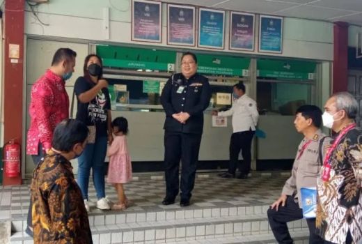 Ibu Dibunuh di Malaysia, Bocah 4 Tahun Dipulangkan ke Indonesia - GenPI.co KALBAR