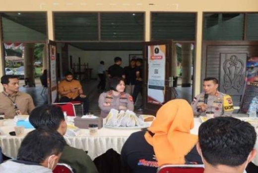 Ngopi Bareng, Jerrold: Jurnalis Tak Terpisahkan dari Kepolisian - GenPI.co KALBAR