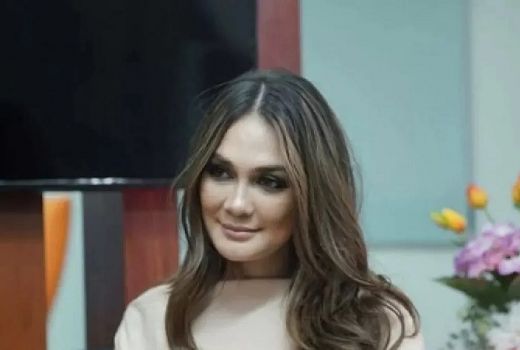 Luna Maya Ogah Umbar Kehidupan Asmara, Sebut Ingin Beri Kejutan - GenPI.co KALBAR
