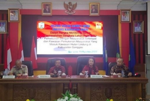 Angeline Fremalco Desak Pemerintah Selesaikan Sengketa Lahan HGU Perkebunan - GenPI.co KALBAR