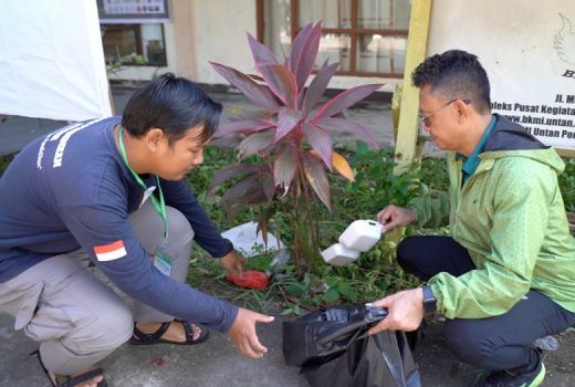 World Cleanup Day, Mahasiswa Untan Dianjurkan Dirikan Bank Sampah - GenPI.co KALBAR