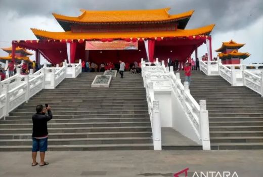 Vihara Tri Dharma Bumi Raya Jadi Wisata Religi Baru di Singkawang - GenPI.co KALBAR