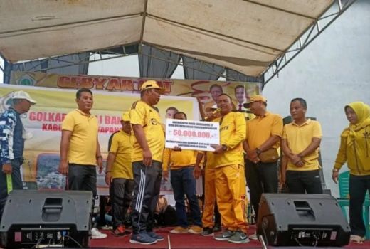 Maman Abdurrahman Rogoh Rp 50 juta untuk Korban Banjir di Ketapang - GenPI.co KALBAR
