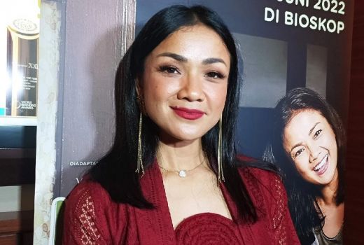 Tak Pernah Cemburu, Nirina Zubir Sebut Suami Bakal Rugi Jika Selingkuh - GenPI.co KALBAR