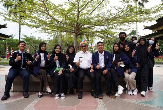 Program MBKM Berikan Keleluasaan Mahasiswa Kembangkan Kompetensi - GenPI.co KALBAR