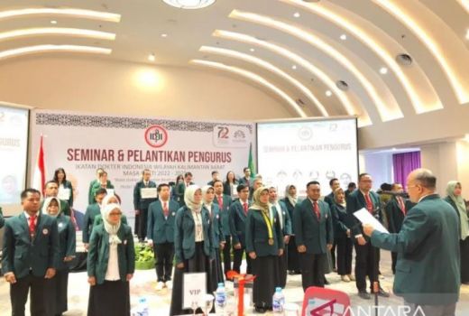 Dokter di Kalbar Diminta Cegah Masyarakat Berobat ke Malaysia - GenPI.co KALBAR