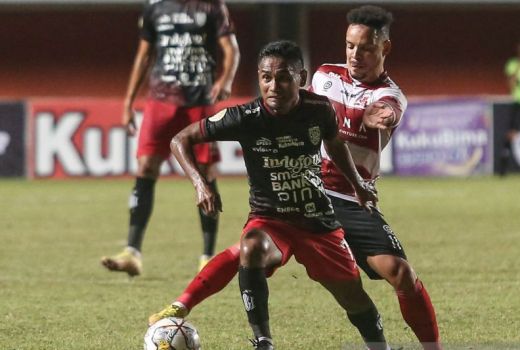 Tekuk Madura United 3-1, Bali United Puncaki Klasemen Liga 1 - GenPI.co KALBAR