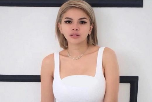 Nikita Mirzani Jalin Hubungan Spesial dengan Pria Bule, Sebut Keluarga Sudah Tahu - GenPI.co KALBAR