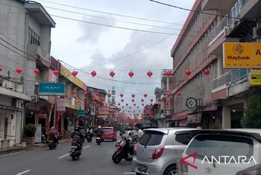 Jelang Imlek 2574, Ribuan Lampion Hiasi Kota Singkawang - GenPI.co KALBAR