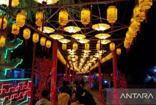 Ribuan Lampion Hiasi Kelenteng Fab Zhu Khung Singkawang, Banyak Spot Foto - GenPI.co KALBAR