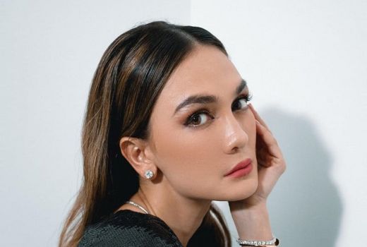 Batal Buka Lowongan Kerja Gaji Rp 25 Juta, Luna Maya: Maaf Banget - GenPI.co KALBAR