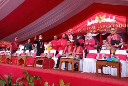 Festival Cap Go Meh di Kota Singkawang Dibuka Kepala Staf Presiden RI - GenPI.co KALBAR