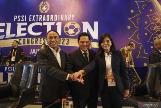 Erick Thohir Bakal Berantas Pasar Gelap Sepak Bola, Kata Mahfud MD - GenPI.co KALBAR