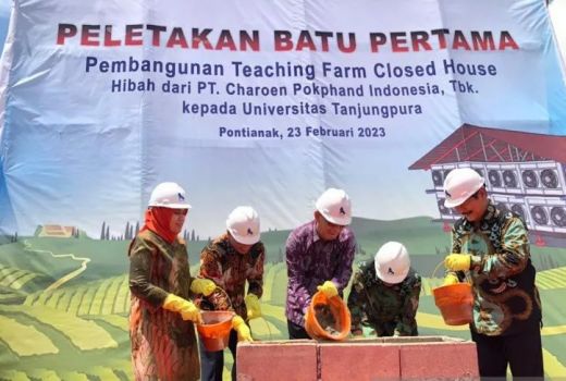 Universitas Tanjungpura Dapat Hibah Teaching Farm Closed House dari PT CPI - GenPI.co KALBAR