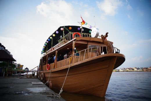 Kecintaan terhadap Senghie buat Ridwan Buka Usaha Kapal Wisata - GenPI.co KALBAR