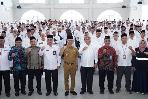 638 JCH Ikut Manasik Haji, Edi Rusdi Kamtono Ingatkan Jaga Kesehatan - GenPI.co KALBAR