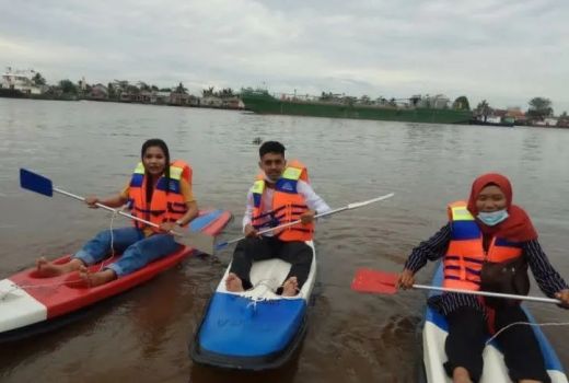 Beragam Atraksi dan Pesona Sungai Kapuas Kini Tersedia Kampung Caping - GenPI.co KALBAR