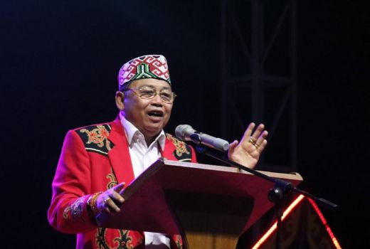 Cornelis Ajak Generasi Muda Dayak Berpartisipasi dalam Dunia Politik - GenPI.co KALBAR