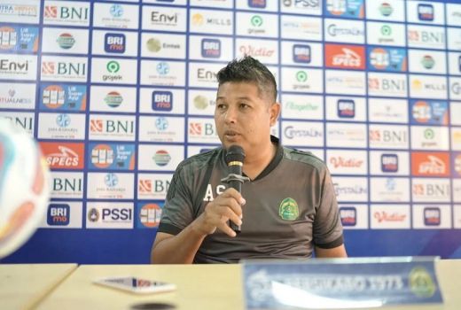 Mengagetkan, Aidil Sharin Sahak Mengundurkan Diri Jadi Pelatih Persikabo 1973 - GenPI.co KALBAR