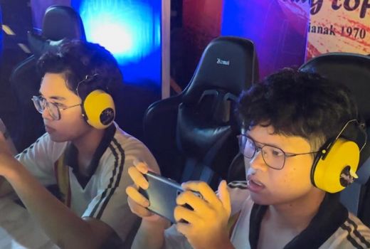 SMA Santo Petrus Juarai Kategori Pelajar Turnamen Mobile Legend Piala Gubernur Kalbar 2023 - GenPI.co KALBAR