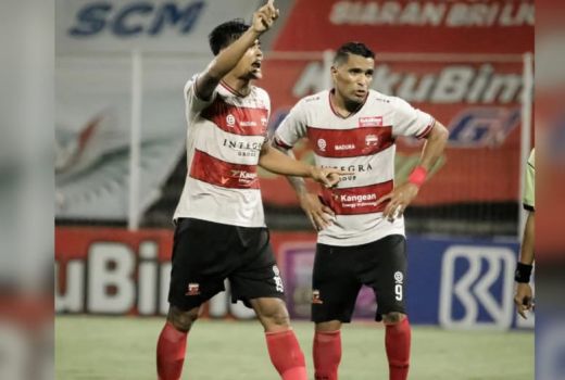 Kick Off Madura United Vs Borneo FC Diubah, Ternyata Alasannya - GenPI.co KALTIM