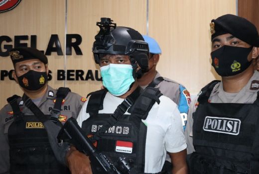 Brimob Gadungan Hamili Istri Orang, Lihat Modusnya - GenPI.co KALTIM