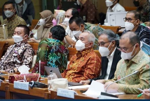 Bagi Hasil Tambang Harusnya 40 Persen ke Daerah, Protes Gubernur - GenPI.co KALTIM