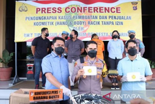 Jual Kosmetik Racikan Sendiri, Perempuan di Samarinda Ditangkap - GenPI.co KALTIM