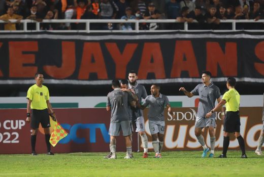 Borneo FC vs Persebaya Surabaya: Rekor Pesut Etam Sangar - GenPI.co KALTIM
