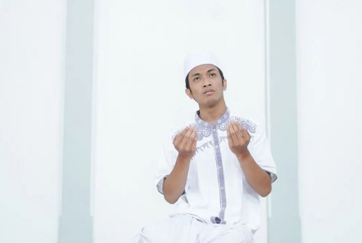 Doa Lancar Rezeki, Rajin Diamalkan Biar Nggak Seret - GenPI.co KALTIM