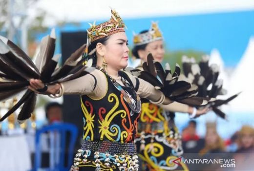 Bukan Mitos! Rahasia Wanita Dayak Cantik Seperti Artis Korea - GenPI.co KALTIM