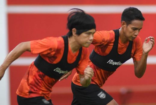 Pelatih Borneo FC Pantau Latihan Pemain via Zoom Meeting - GenPI.co KALTIM