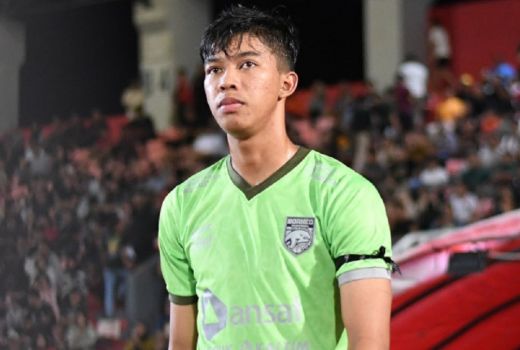 Debut di Usia 18 Tahun, Kiper Muda Borneo FC Tampil Memukau - GenPI.co KALTIM