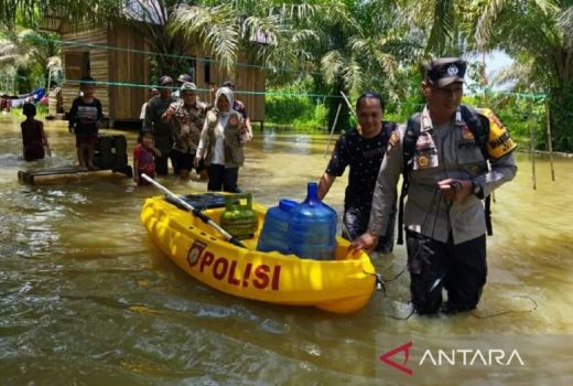 Belasan Rumah di Keluarahan Waru Penajam Paser Utara Terendam Banjir - GenPI.co KALTIM